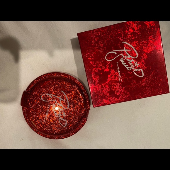 MAC x Patrick Starrr Baby It’s Gold Outside Mineralize Skinfinish BNIB LE - Picture 3 of 3